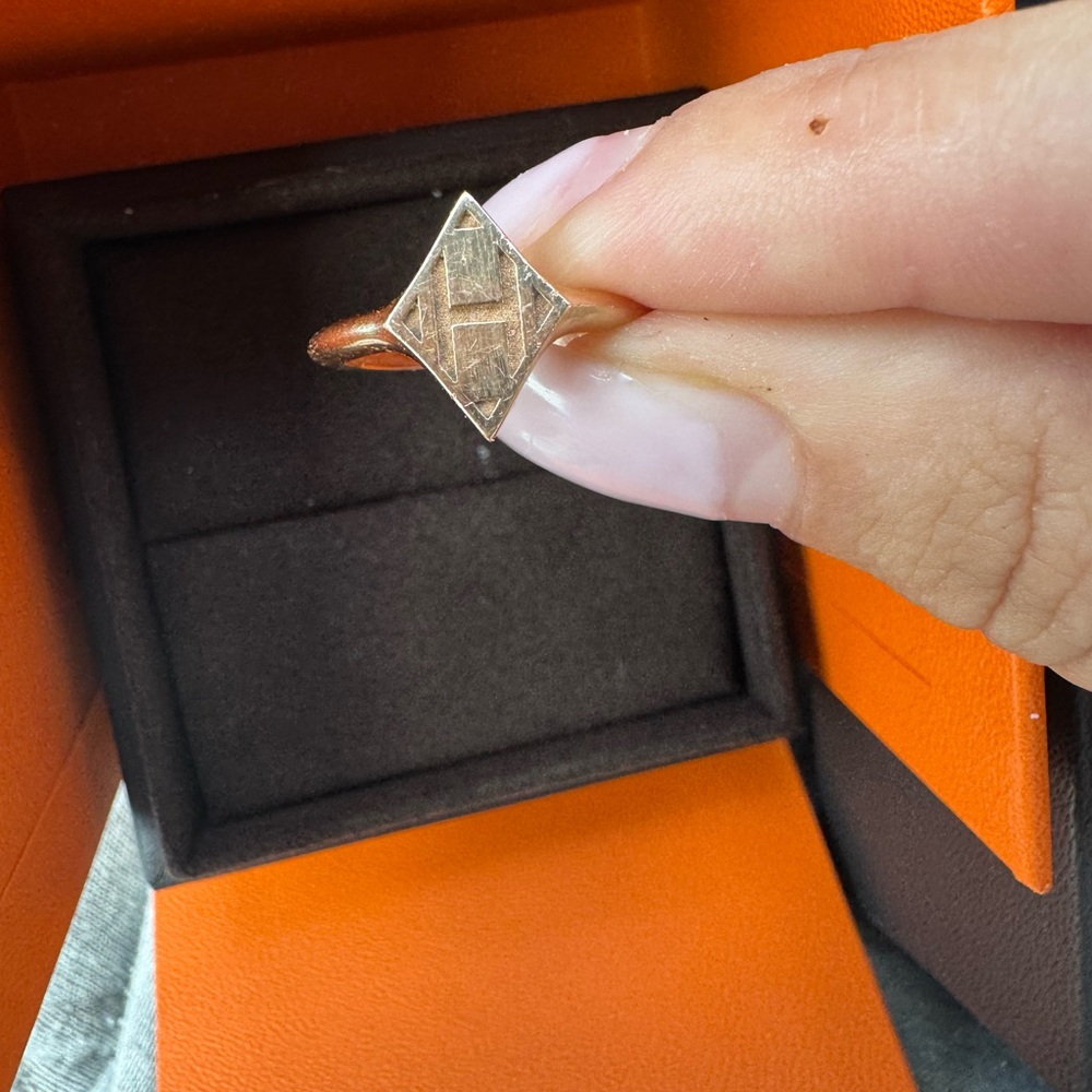 hermes 18k rose gold gambade stamp ring